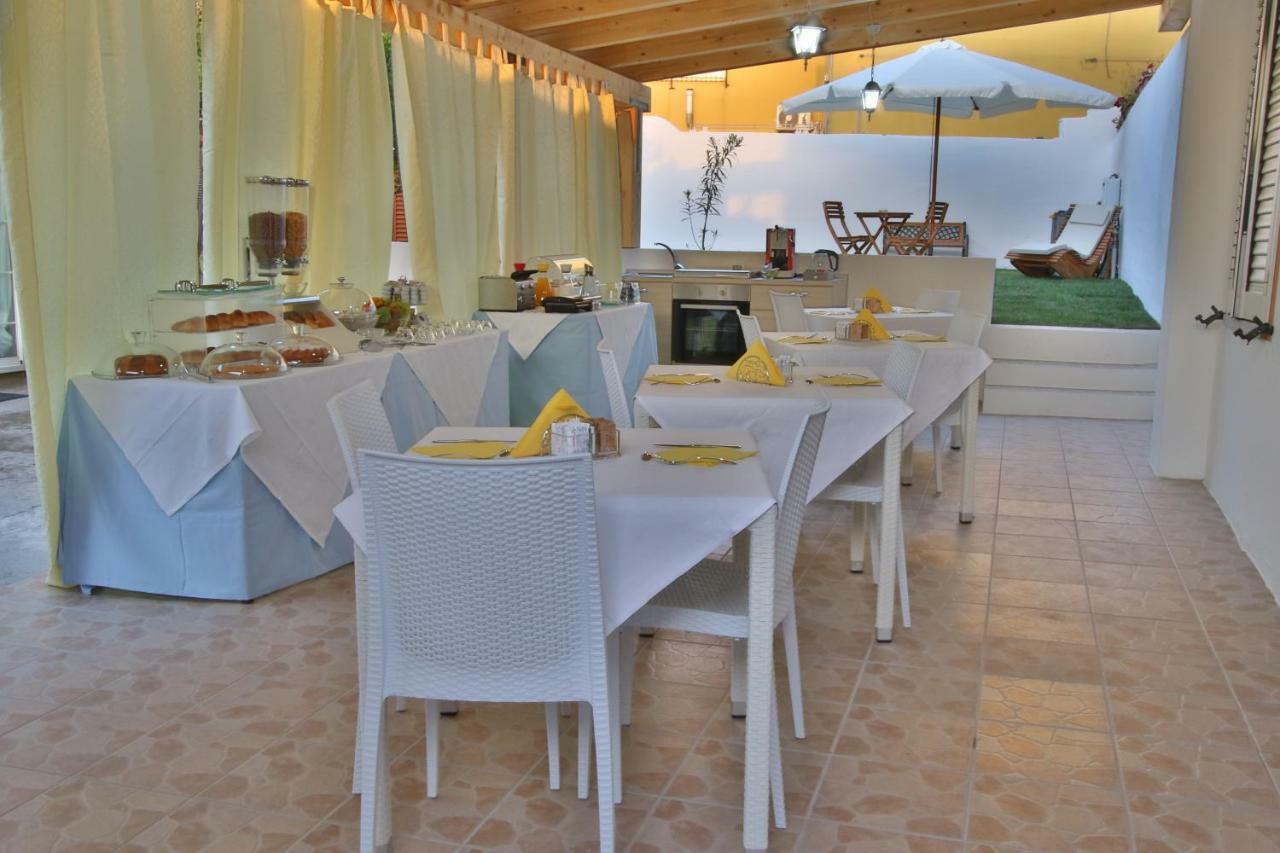 B&B Sole E Luna San Teodoro  Luaran gambar