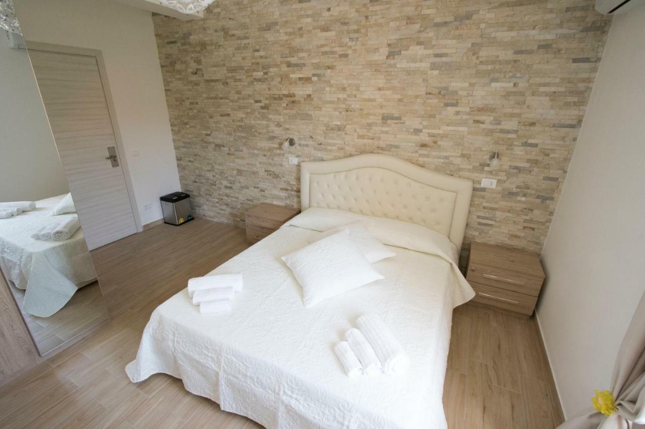 B&B Sole E Luna San Teodoro  Luaran gambar