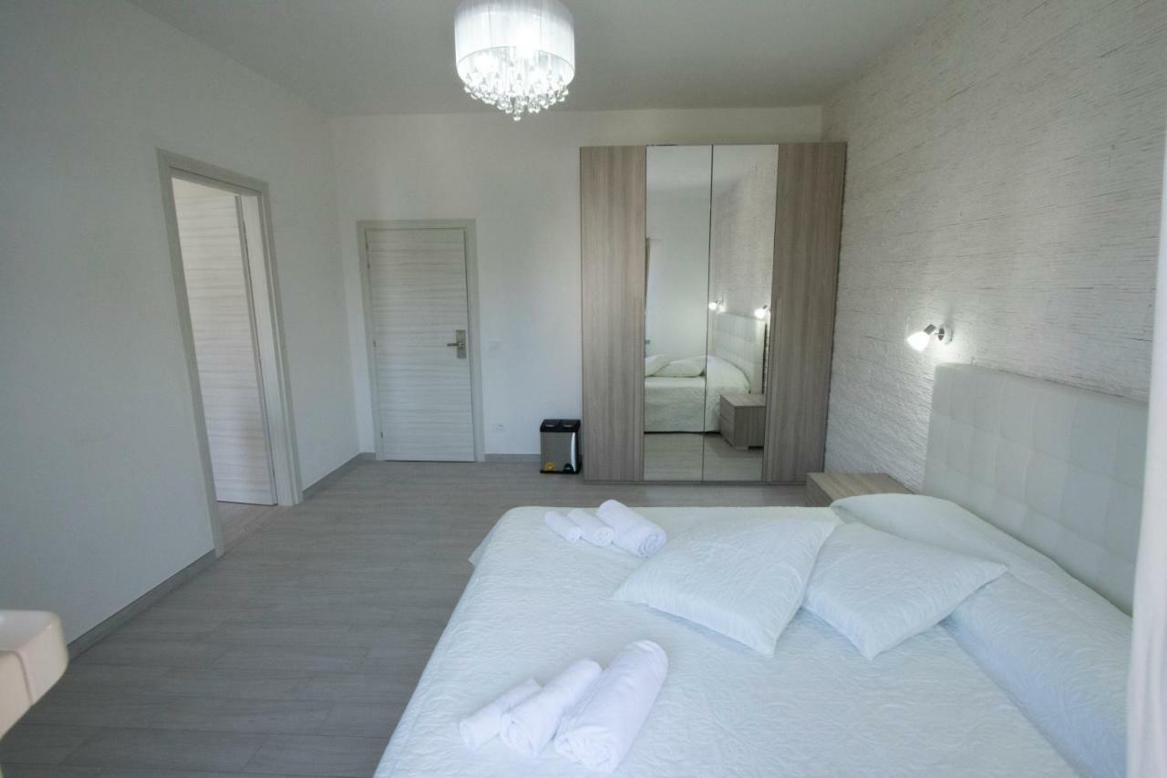 B&B Sole E Luna San Teodoro  Luaran gambar