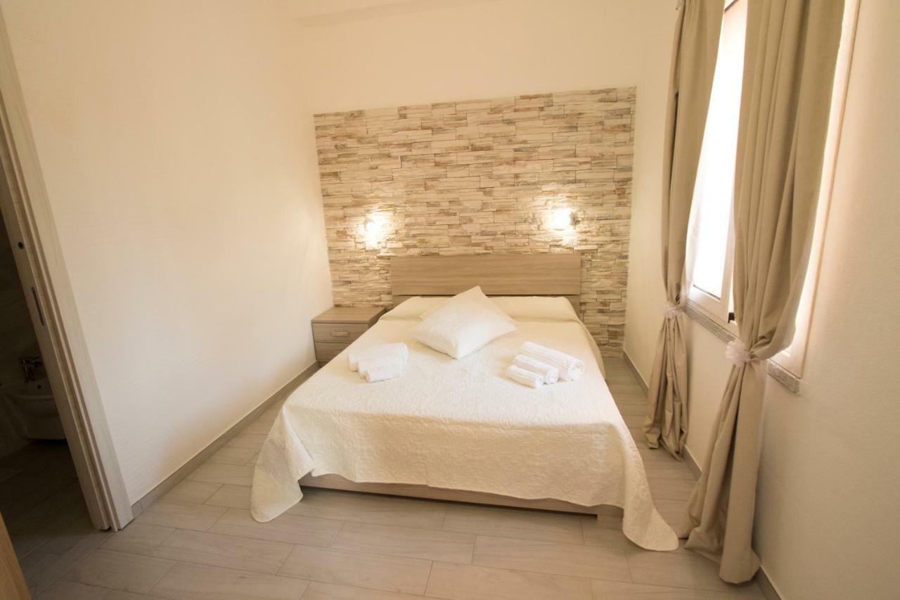 B&B Sole E Luna San Teodoro  Luaran gambar
